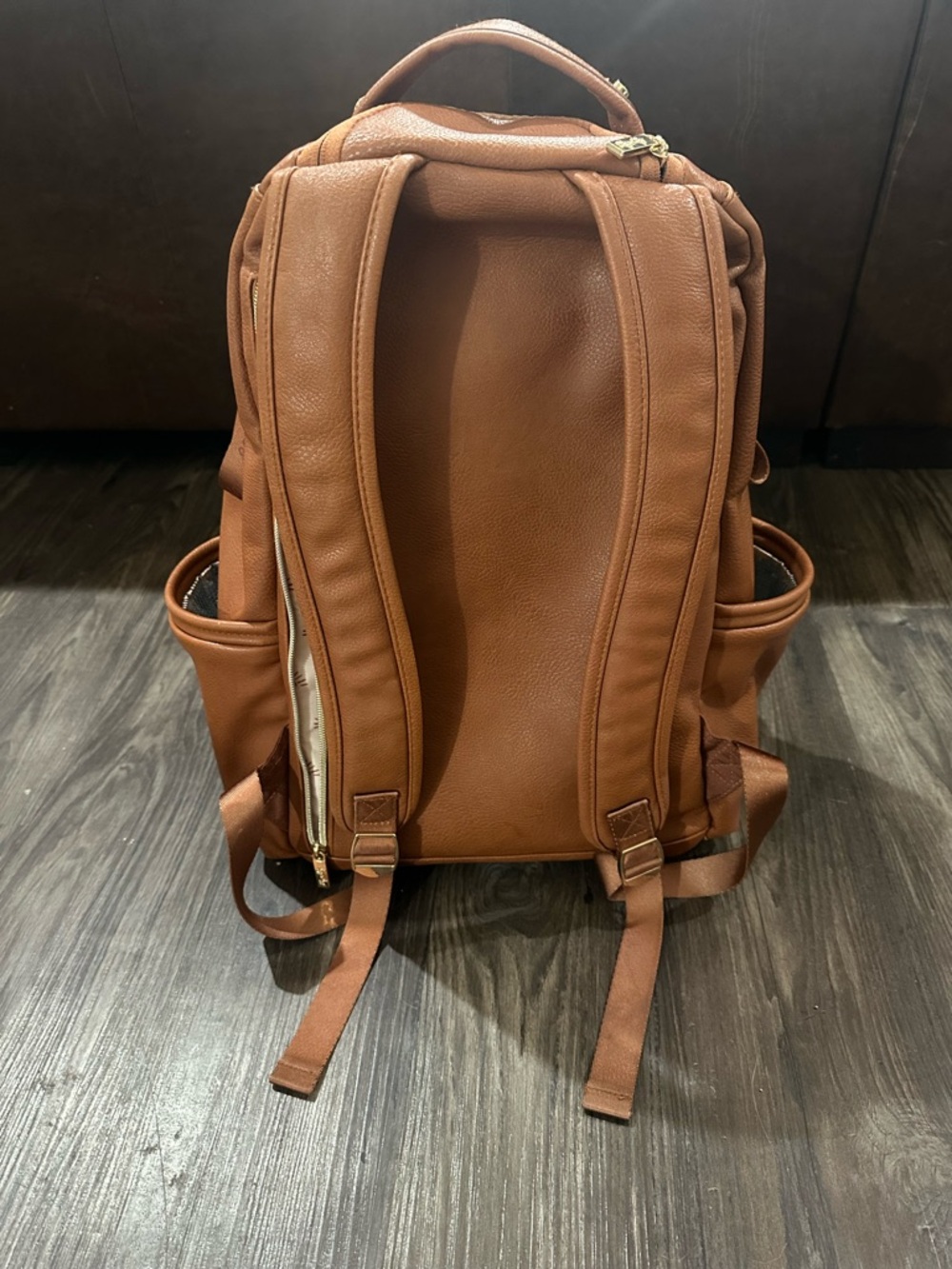 Itzy Ritzy Boss Plus Large Diaper Backpack - Picture 3 of 9